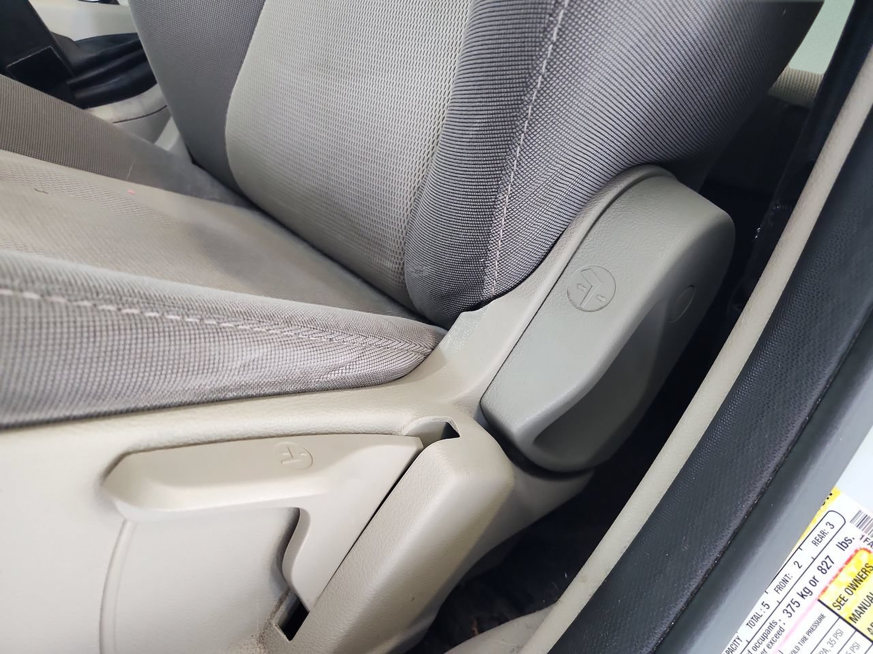 Used 2014 Ford Focus SE FWD image 14