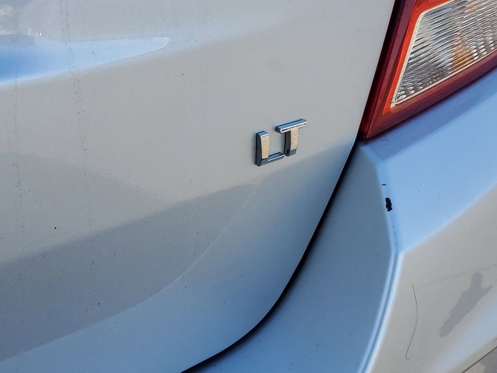 Used 2019 Chevrolet Trax LT w/ LT Convenience Package image 32