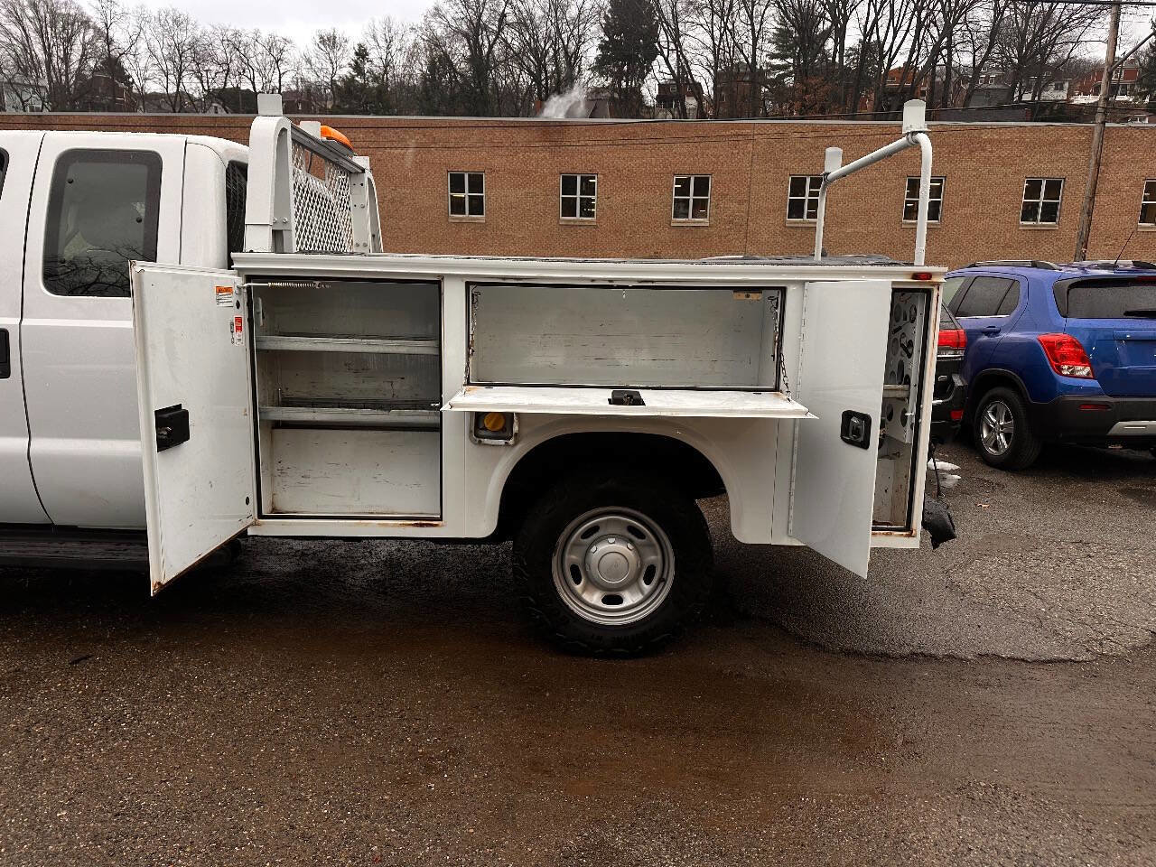 Used 2016 Ford F250 XL image 5