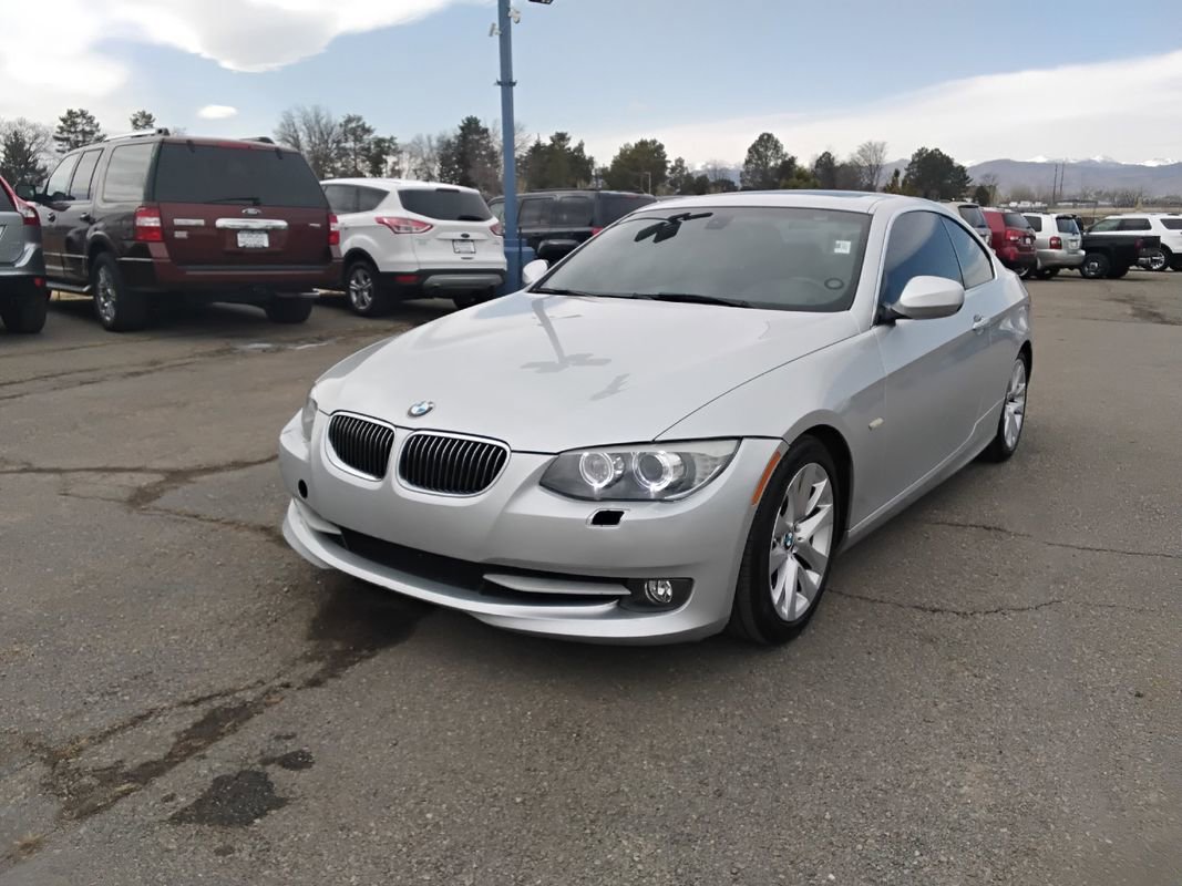 Used 2011 BMW 328i image 1