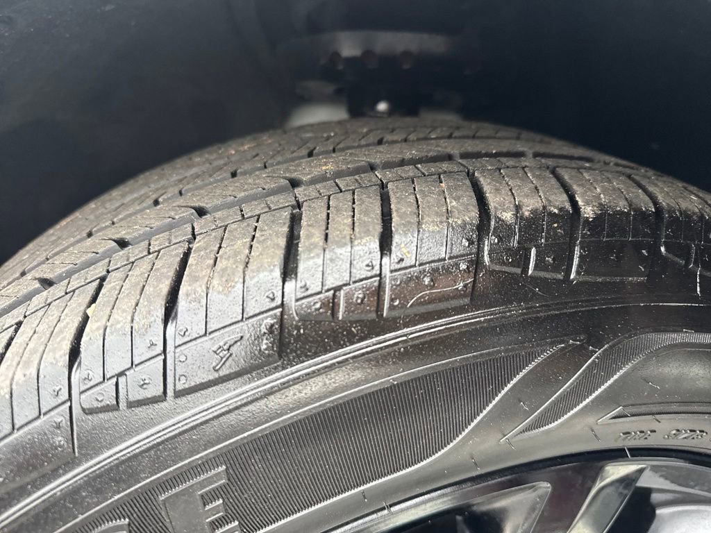 Used 2025 Buick Envista Sport Touring image 31