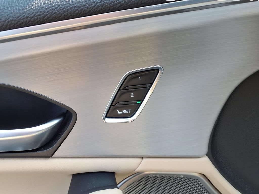 Used 2022 Acura TLX w/ Technology Package FWD image 13