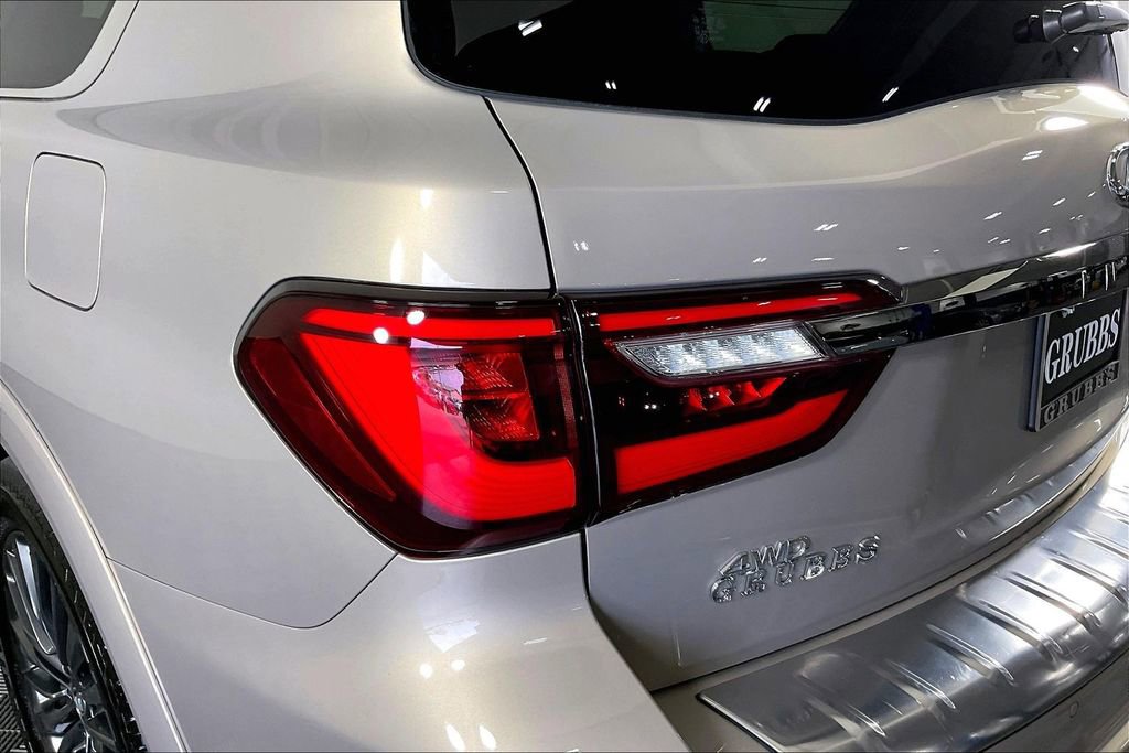 Used 2024 INFINITI QX80 Sensory AWD/4WD image 43