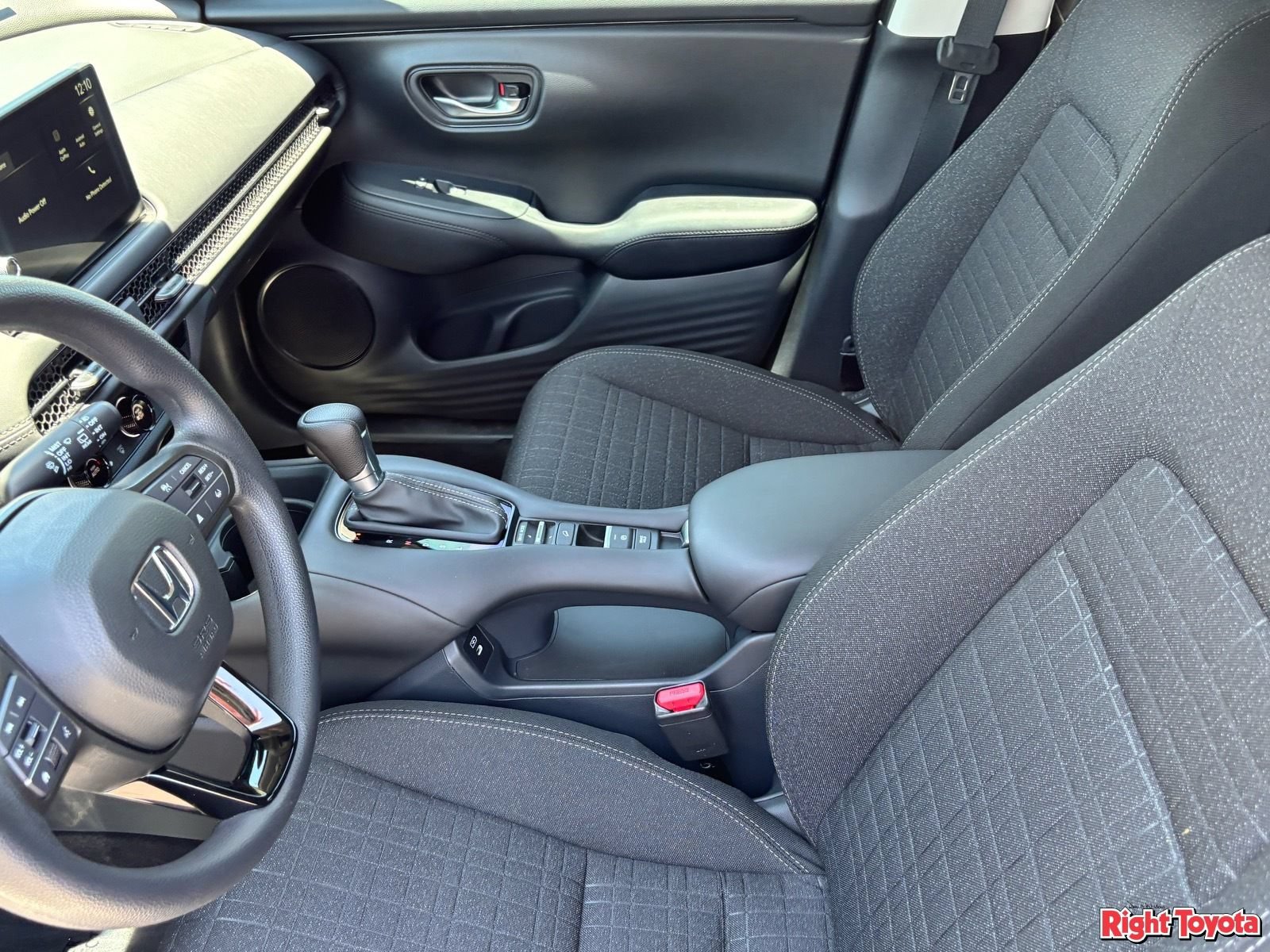 Used 2027 Honda HR-V LX image 20