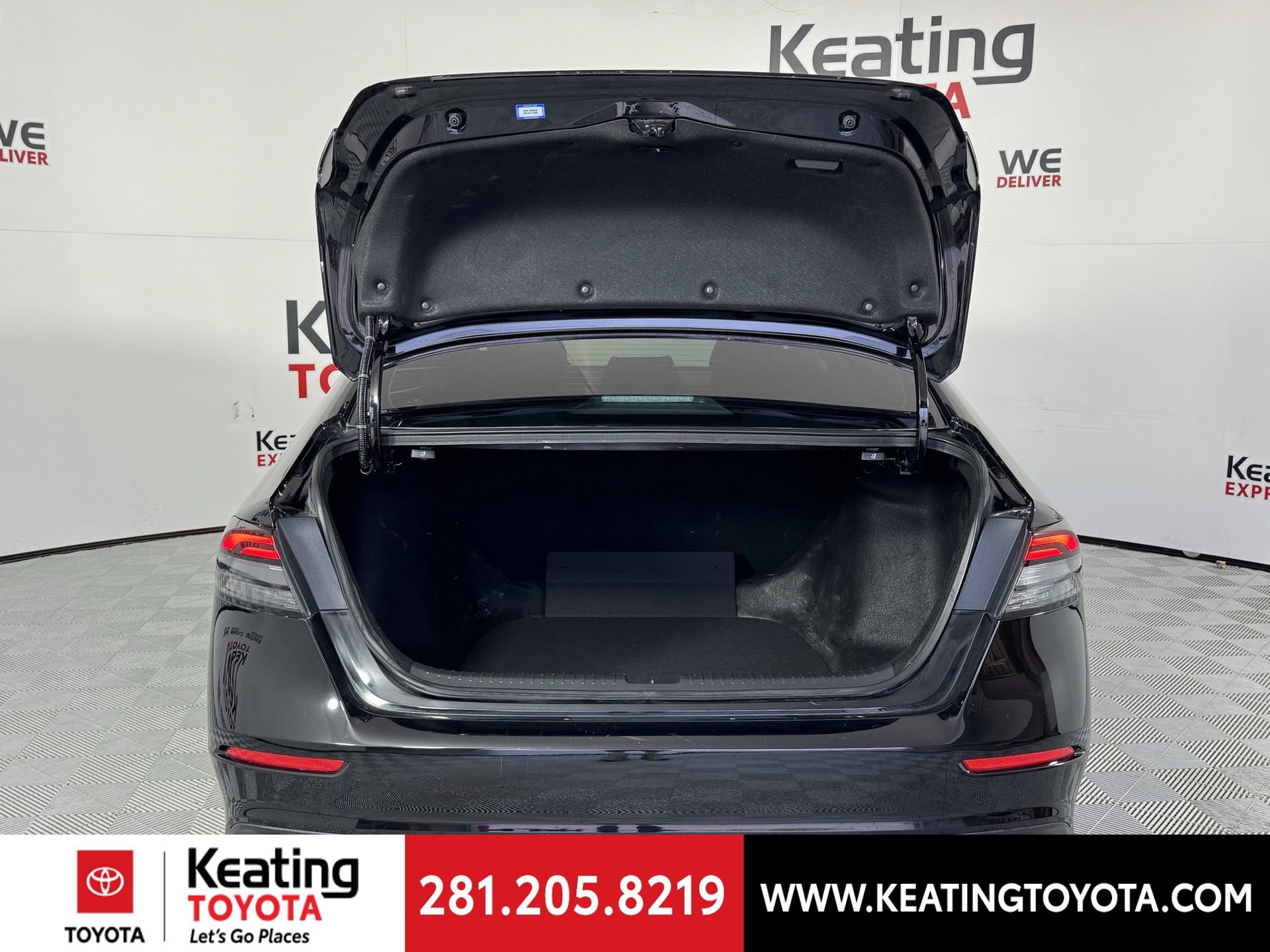 Used 2023 Honda Accord EX image 17