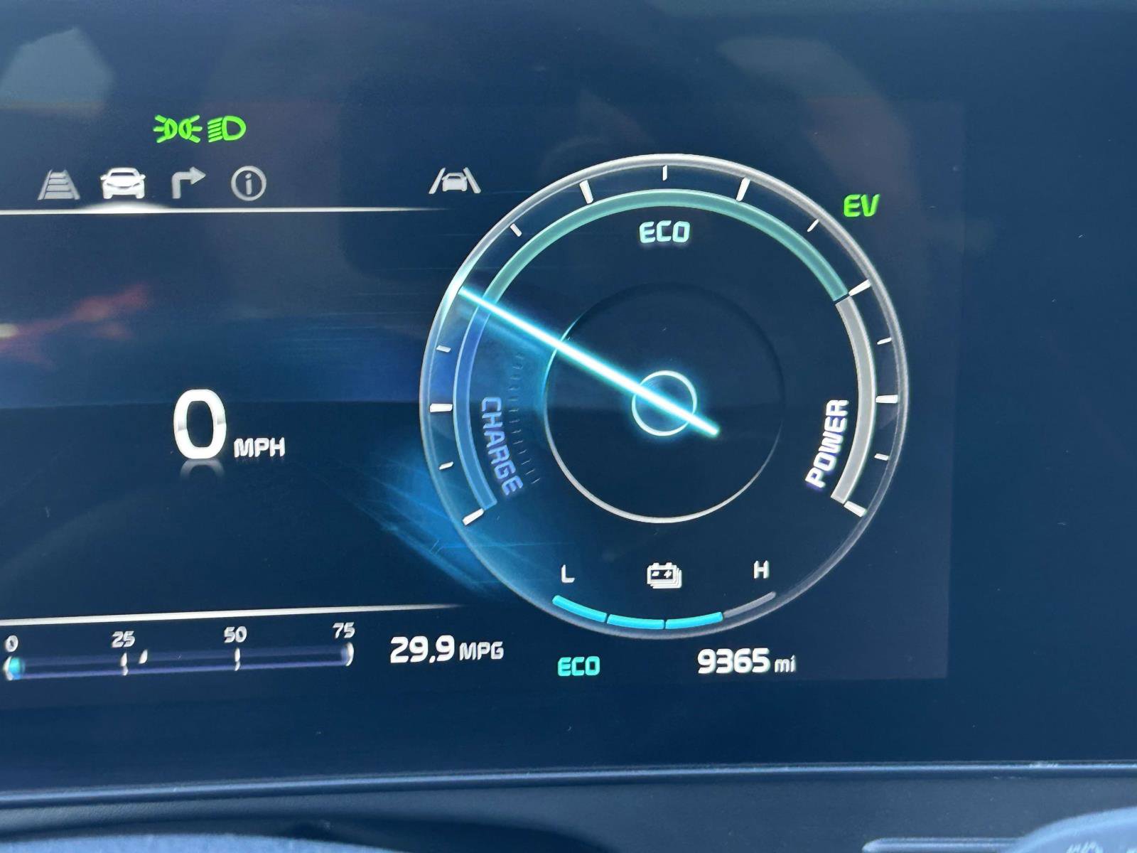 Used 2025 Kia Sportage SX Prestige image 24