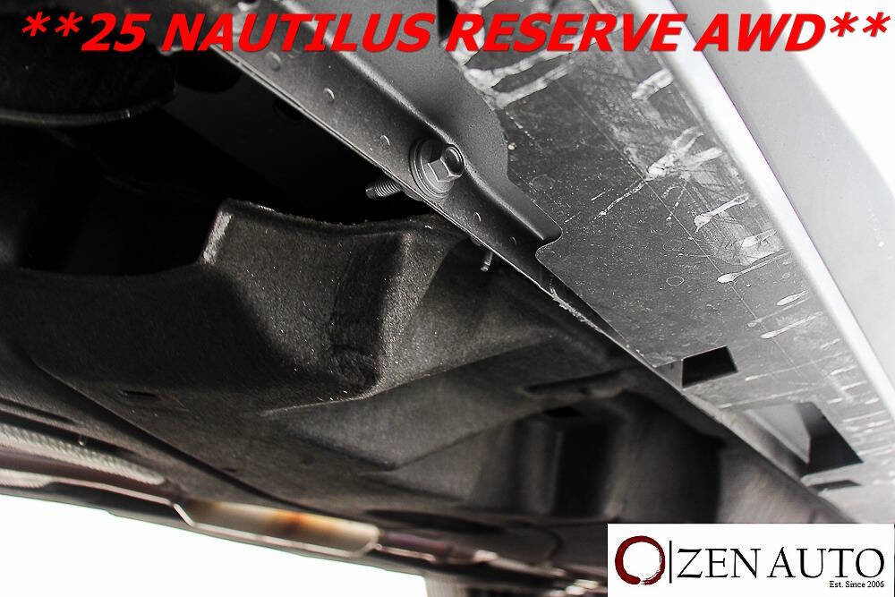 Used 2025 Lincoln Nautilus Reserve image 61