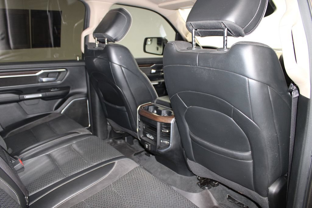 Used 2021 RAM 1500 Laramie RWD image 32