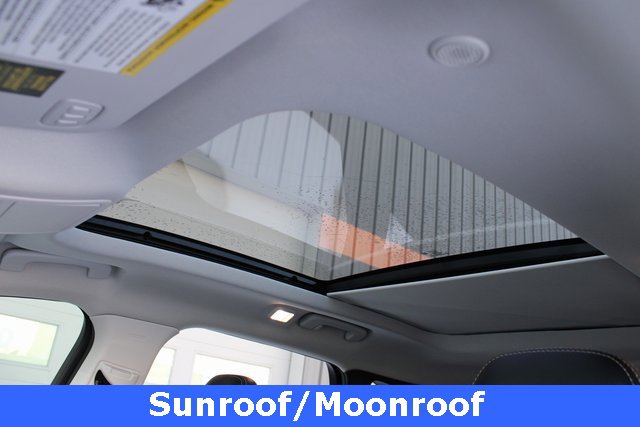 Used 2022 Ford Escape Titanium w/ Titanium Elite Package image 6