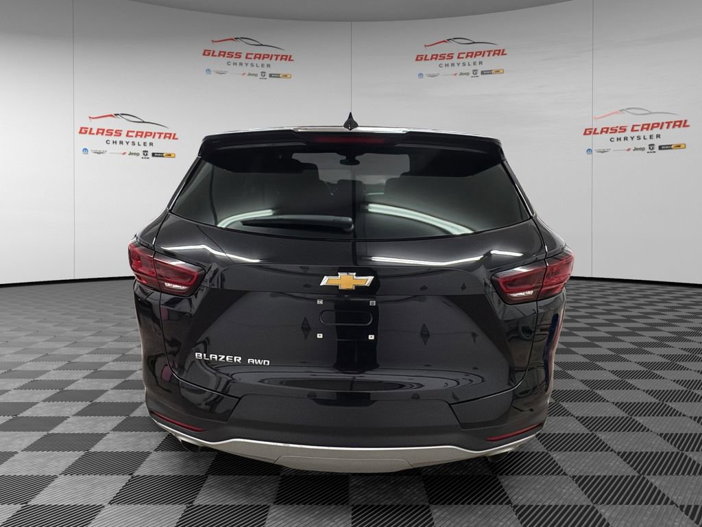 Used 2025 Chevrolet Blazer LT image 6