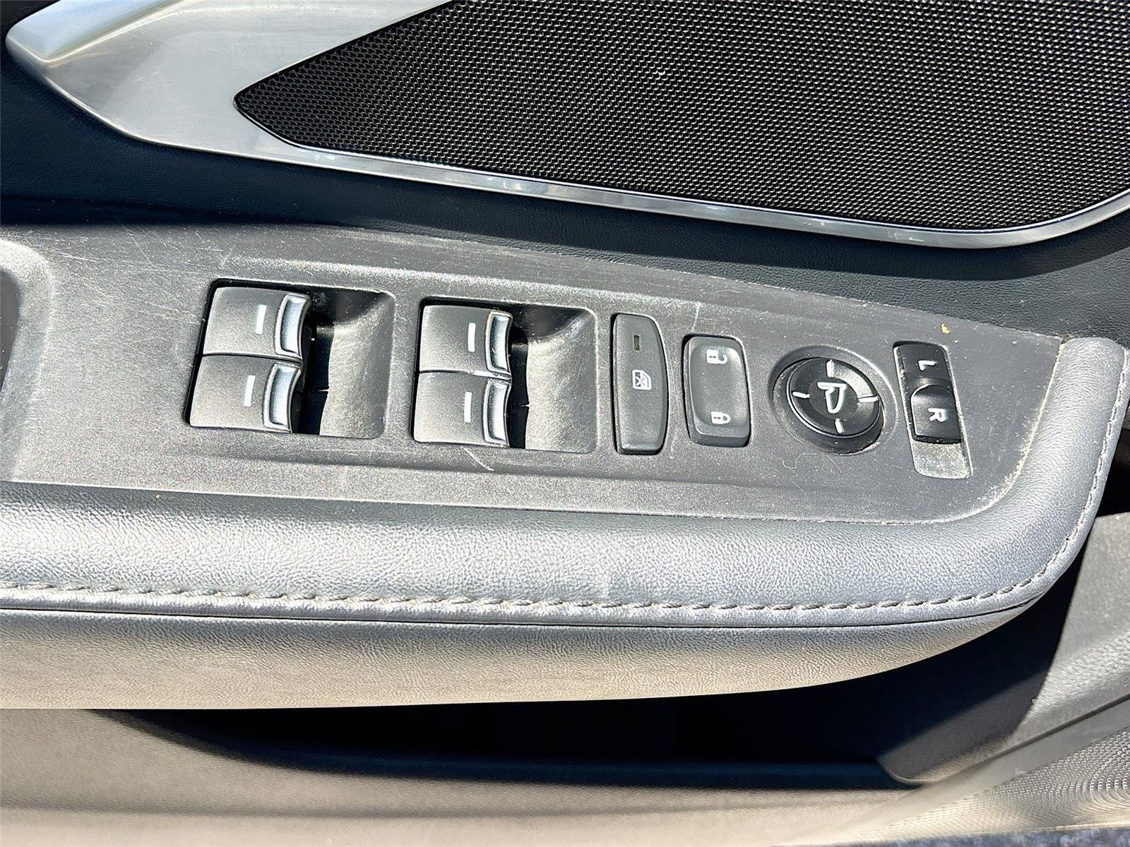 Used 2020 Acura RDX FWD image 17