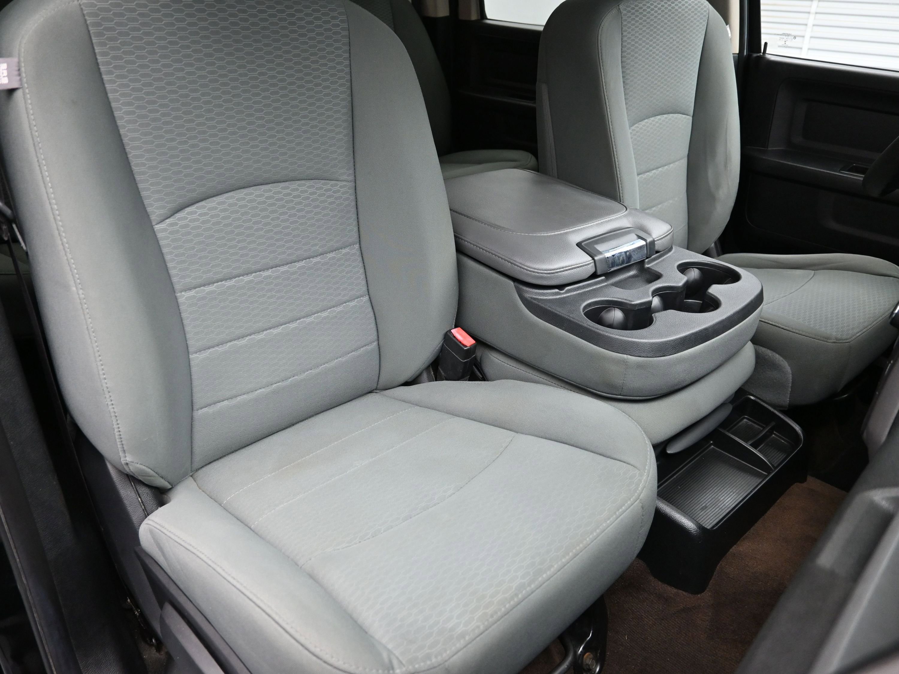 Used 2014 RAM 1500 Express image 36