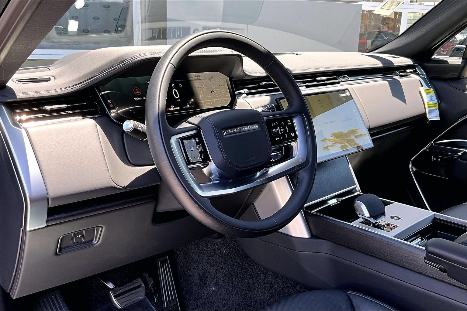 New 2026 Land Rover Range Rover Long Wheelbase SE AWD/4WD image 6