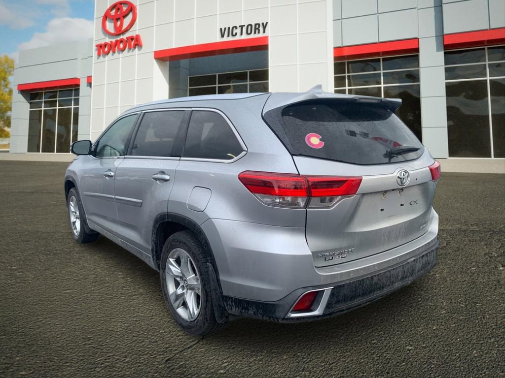 Used 2018 Toyota Highlander Limited image 4