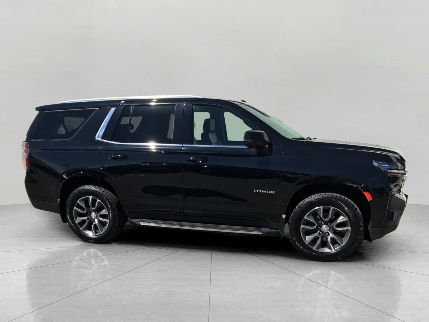 Used 2021 Chevrolet Tahoe LT w/ LT Signature Package AWD/4WD image 10