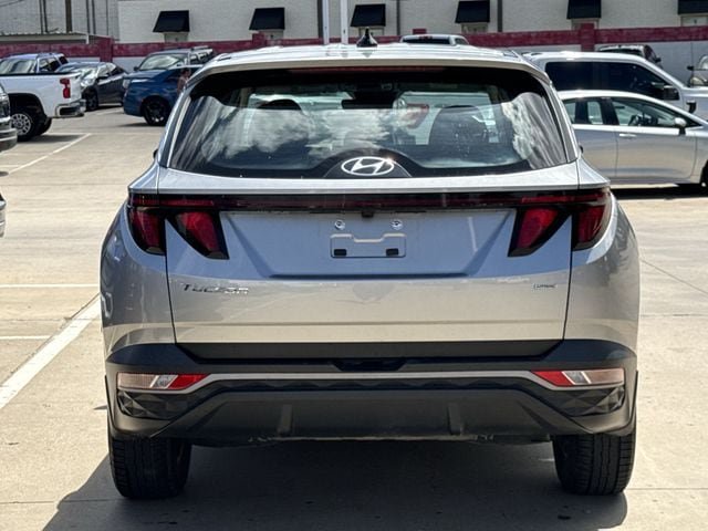 Used 2023 Hyundai Tucson SE AWD/4WD image 5