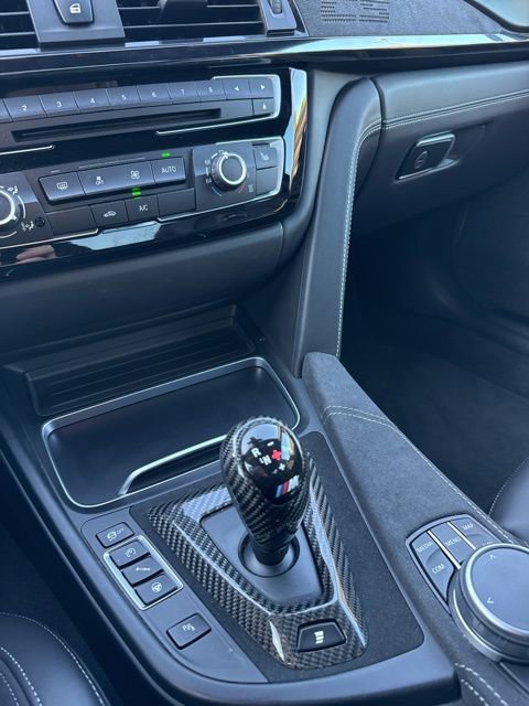 Used 2020 BMW M4 CS w/ Executive Package image 17