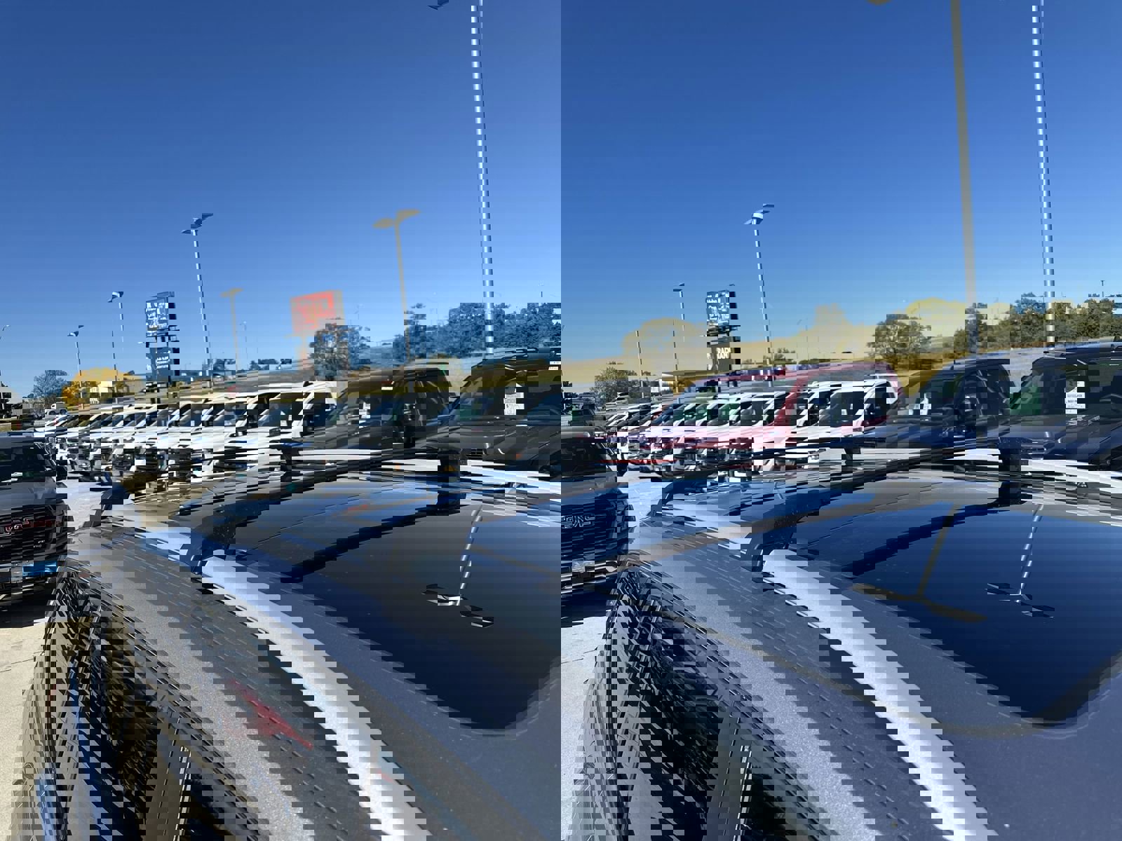 Used 2022 Volkswagen Atlas SEL image 36