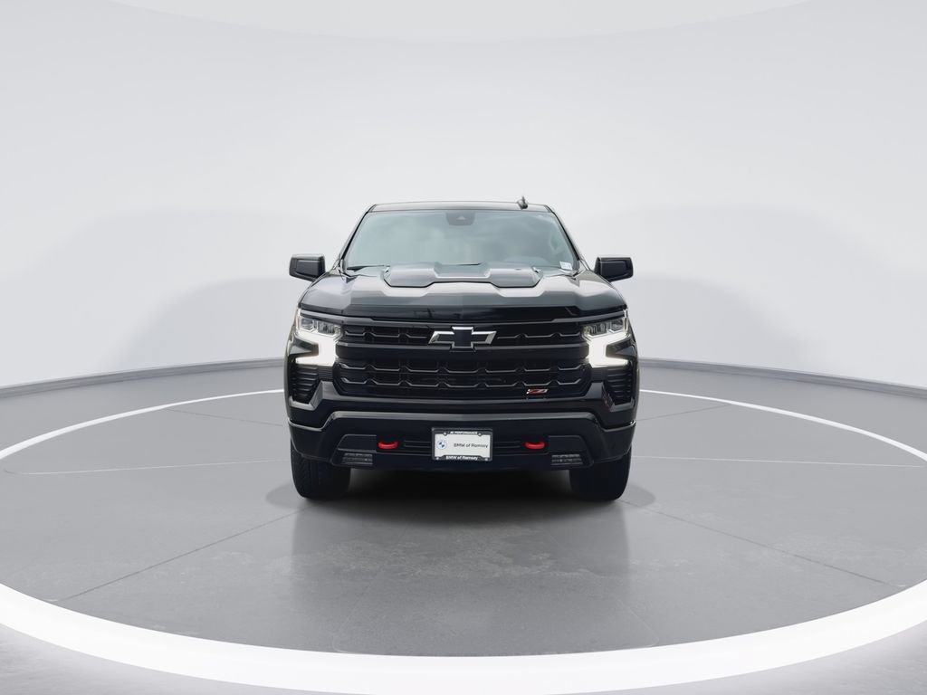 Used 2025 Chevrolet Silverado 1500 LT Trail Boss w/ Protection Package AWD/4WD image 3