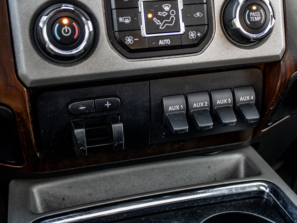 Used 2014 Ford F350 Lariat w/ Lariat Ultimate Package image 34