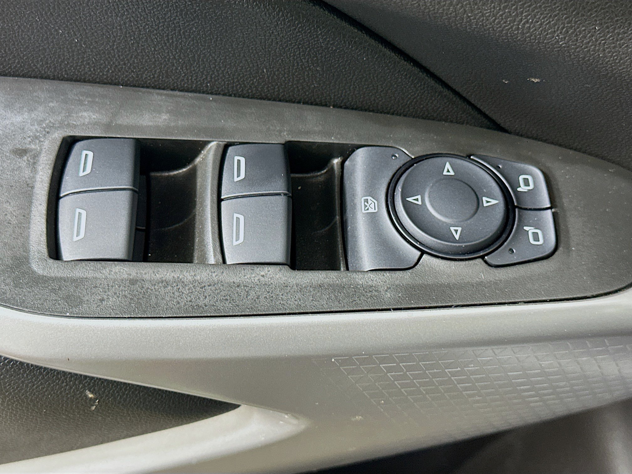 Used 2024 Chevrolet Trax LS FWD image 15