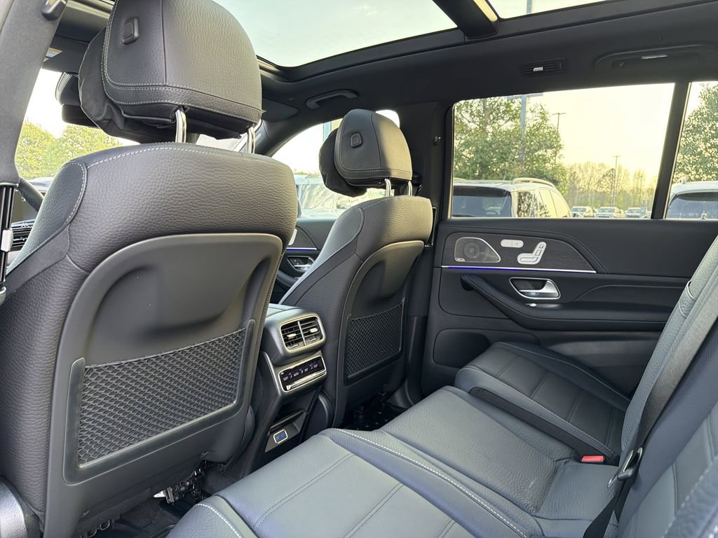 New 2026 Mercedes-Benz GLS 580 4MATIC image 12