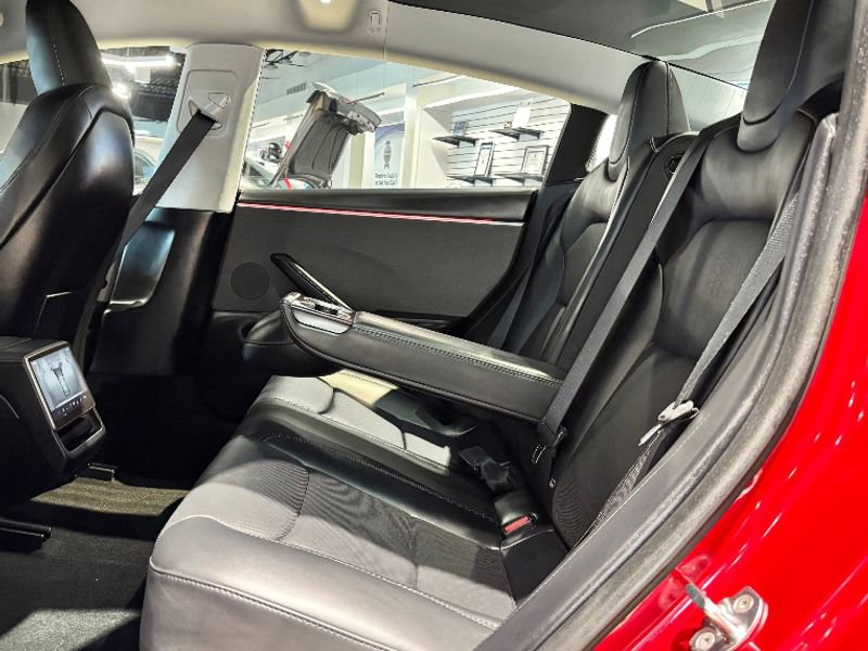 Used 2025 Tesla Model 3 Long Range image 23