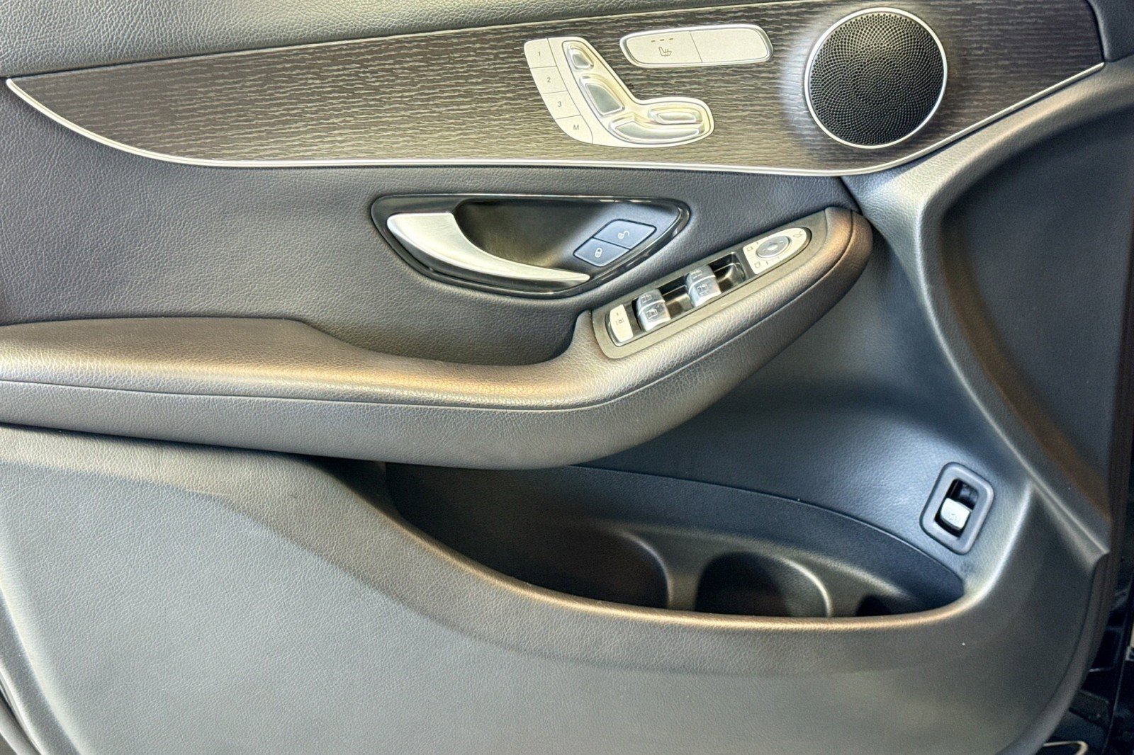 Certified 2021 Mercedes-Benz GLC 300 4MATIC image 17