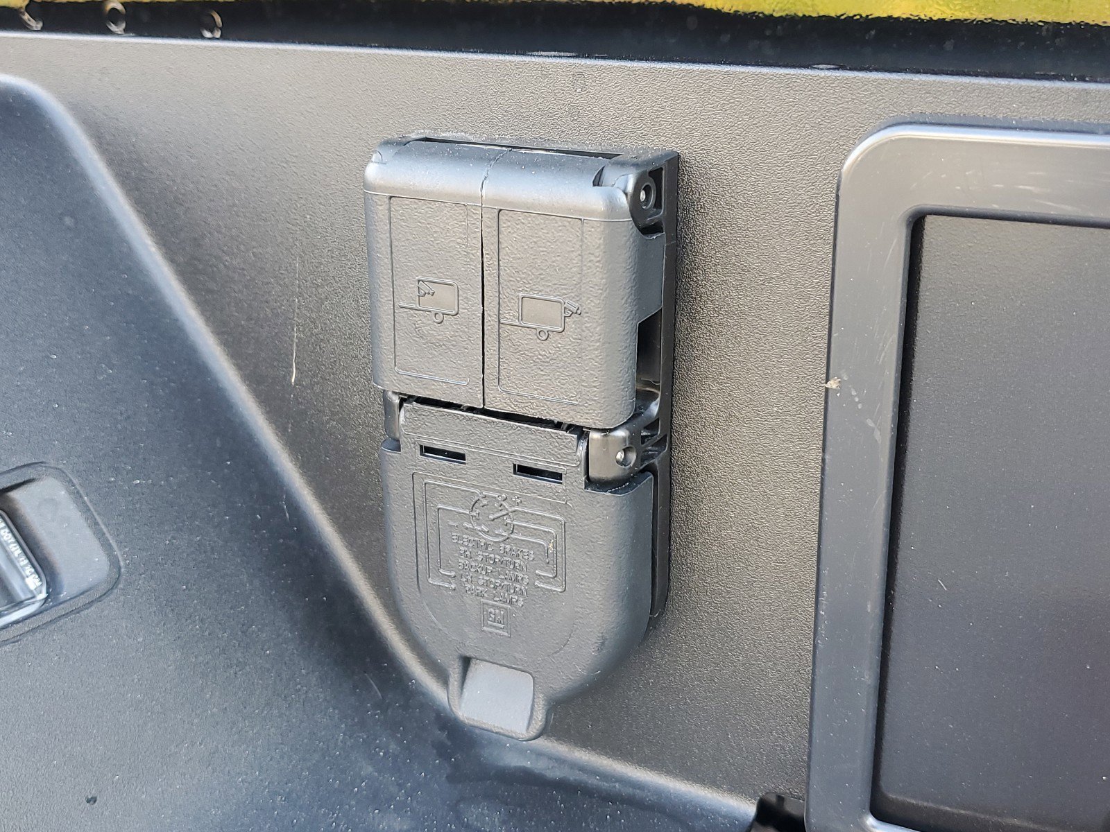 New 2025 GMC Sierra 2500 SLT w/ SLT Premium Package image 8