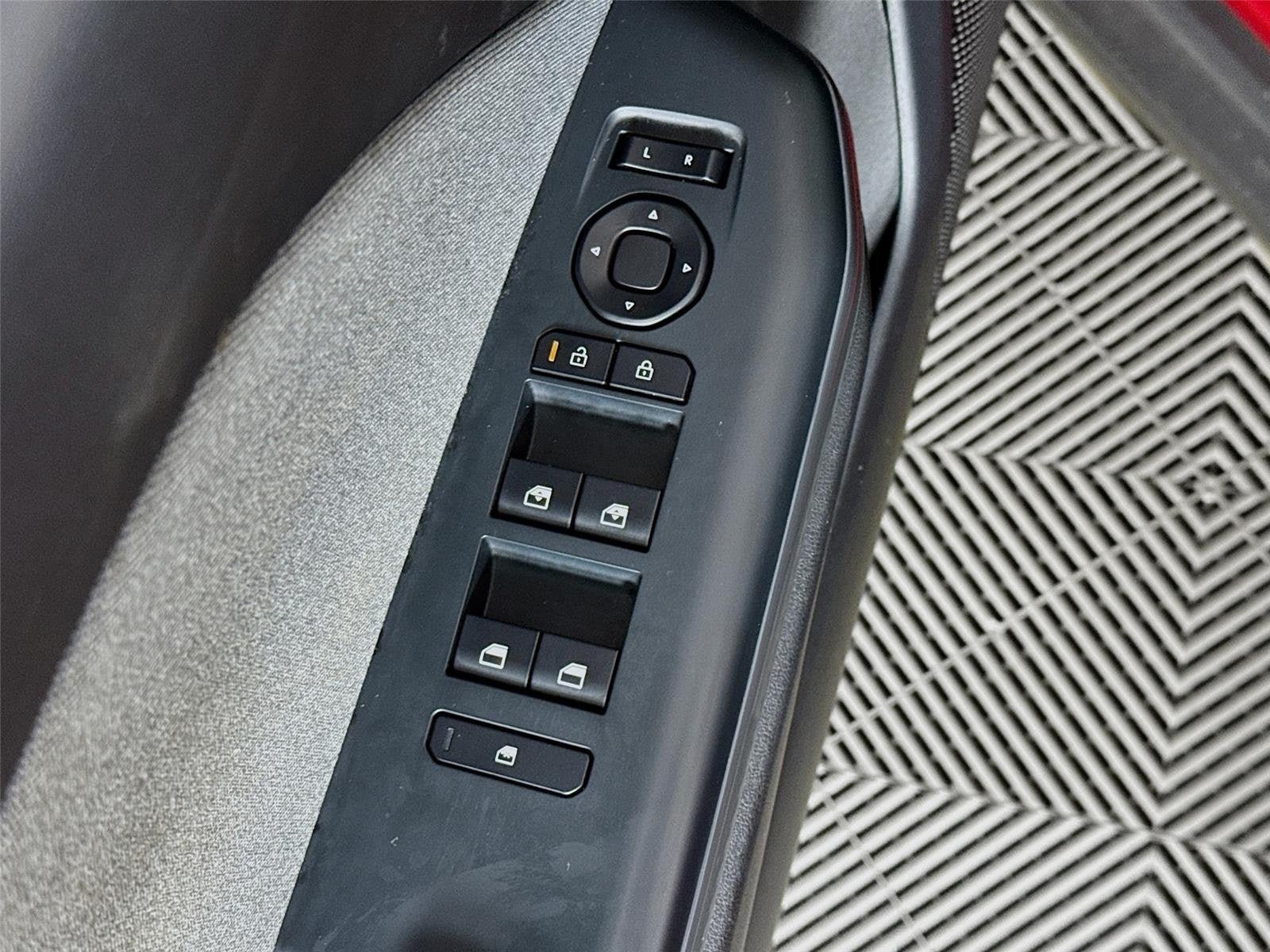 Certified 2025 Kia K4 EX FWD image 18