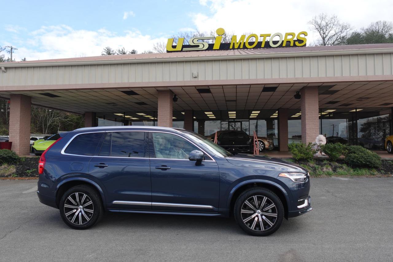 Used 2023 Volvo XC90 B5 Plus w/ Protection Package image 2