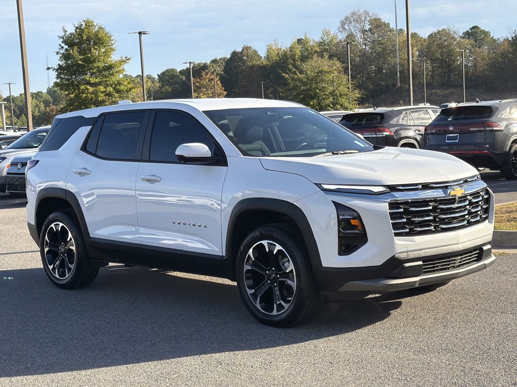 Used 2026 Chevrolet Equinox LT w/ Convenience Package II FWD image 7