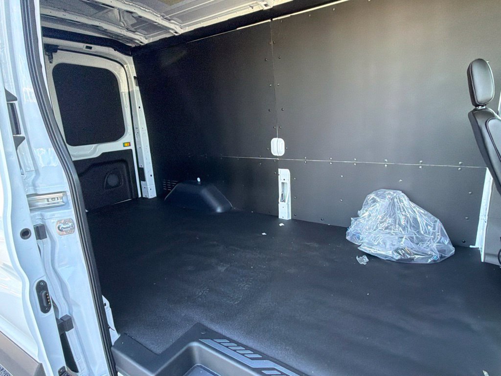New 2027 Ford Transit 250 148 Medium Roof w/ Load Area Protection Package RWD image 29
