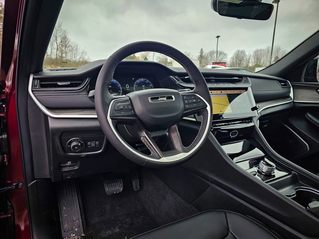 New 2026 Jeep Grand Cherokee Limited image 13