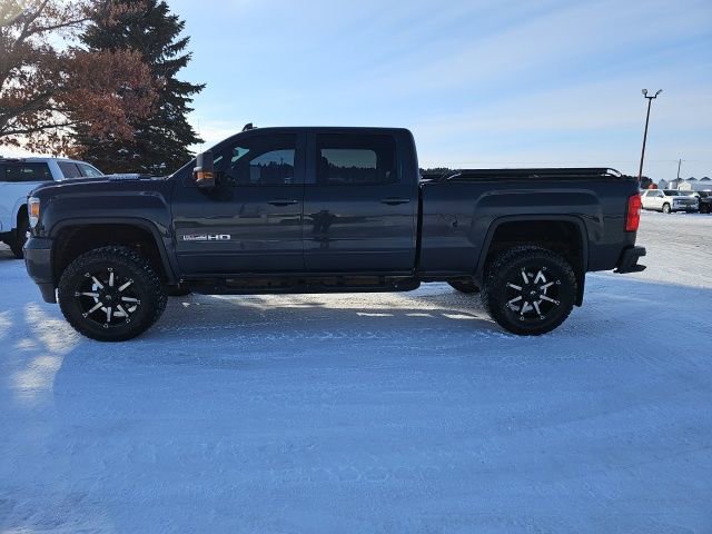 Used 2018 GMC Sierra 2500 SLT w/ Duramax Plus Package image 2