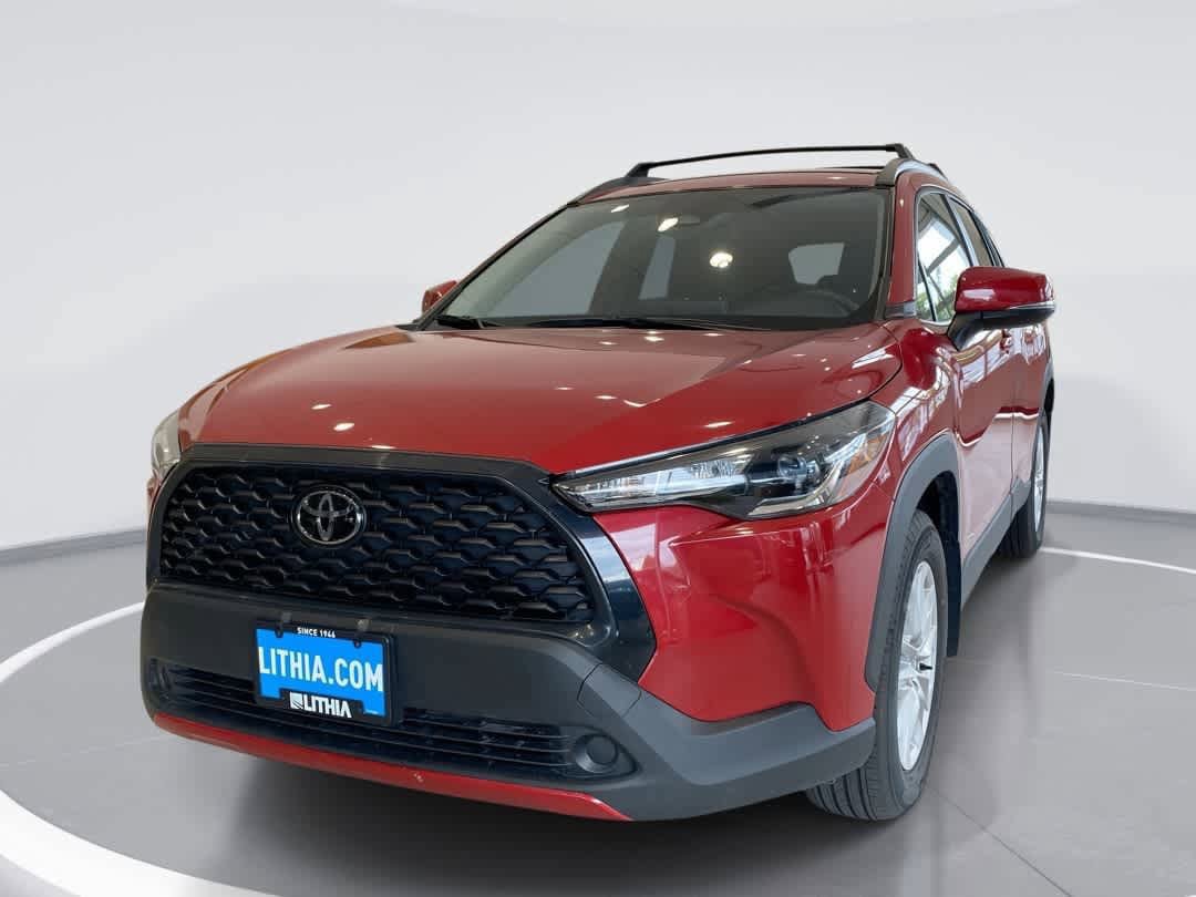 Used 2024 Toyota Corolla Cross LE AWD/4WD image 1