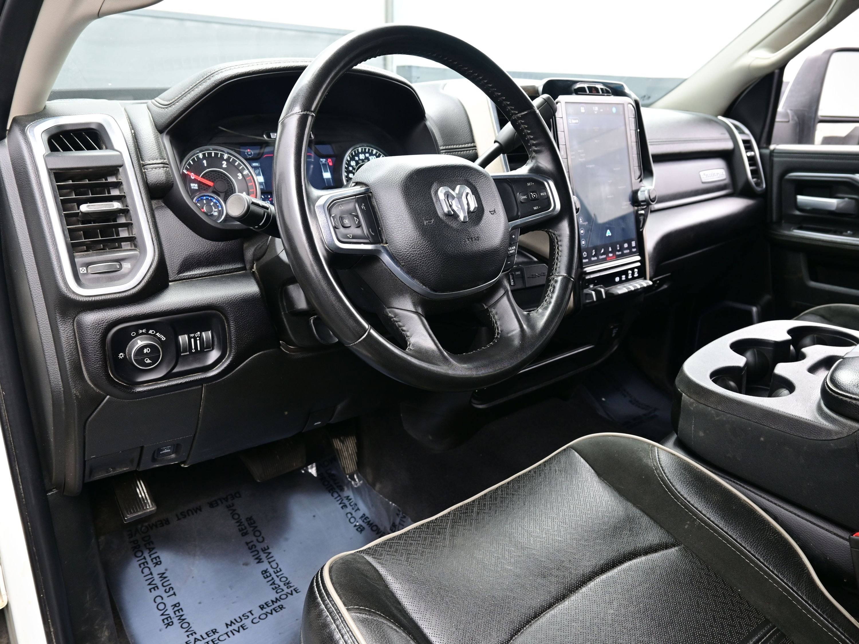 Used 2024 RAM 2500 Laramie image 12