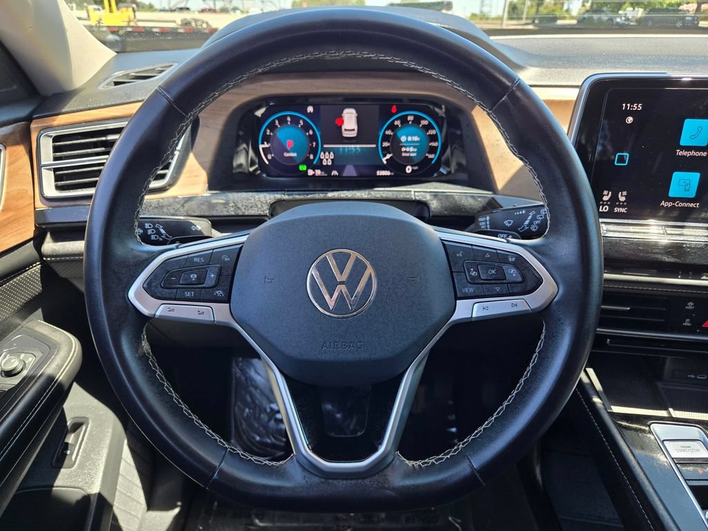 Used 2024 Volkswagen Atlas SE AWD/4WD image 13