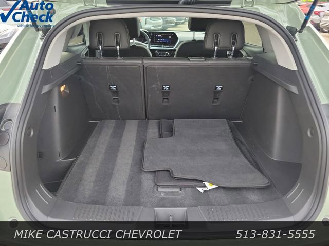 Used 2025 Chevrolet Trax ACTIV w/ Sunroof Package FWD image 28