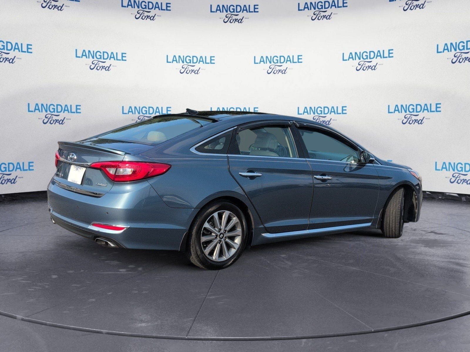 Used 2016 Hyundai Sonata Limited w/ Option Group 05 FWD image 4