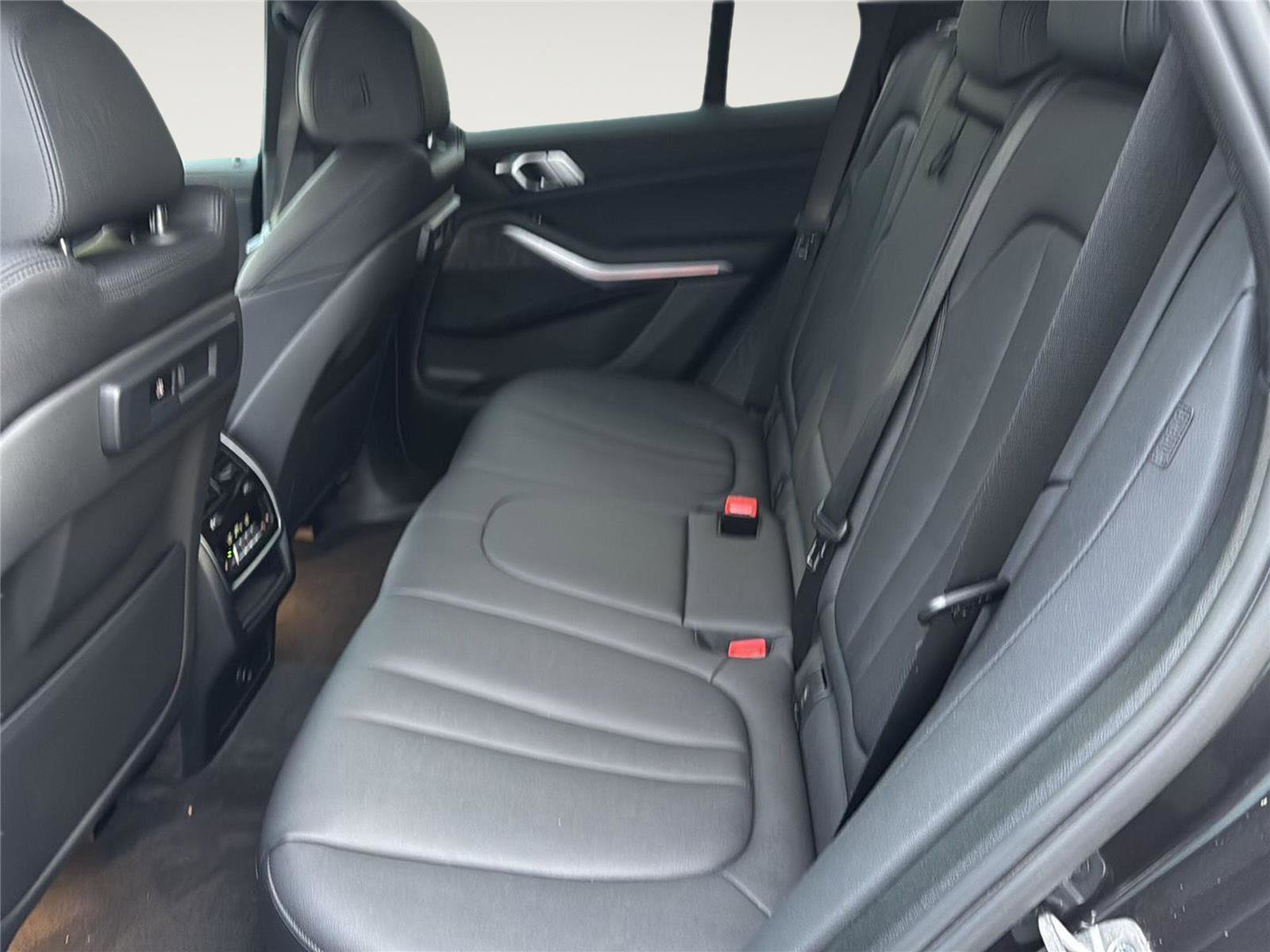 Used 2022 BMW X5 xDrive40i w/ Premium Package image 20