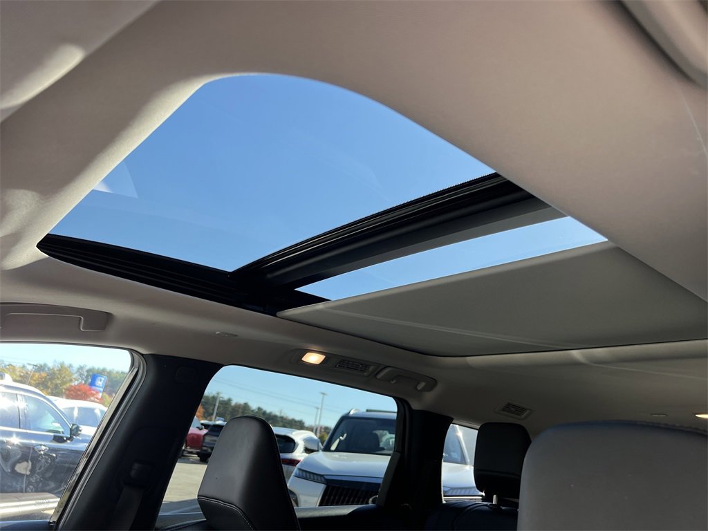 Certified 2025 INFINITI QX60 Pure image 29