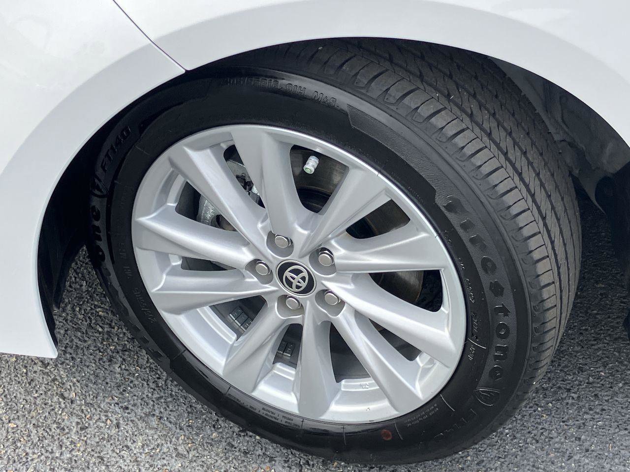 Used 2024 Toyota Corolla LE w/ LE Convenience Package image 9