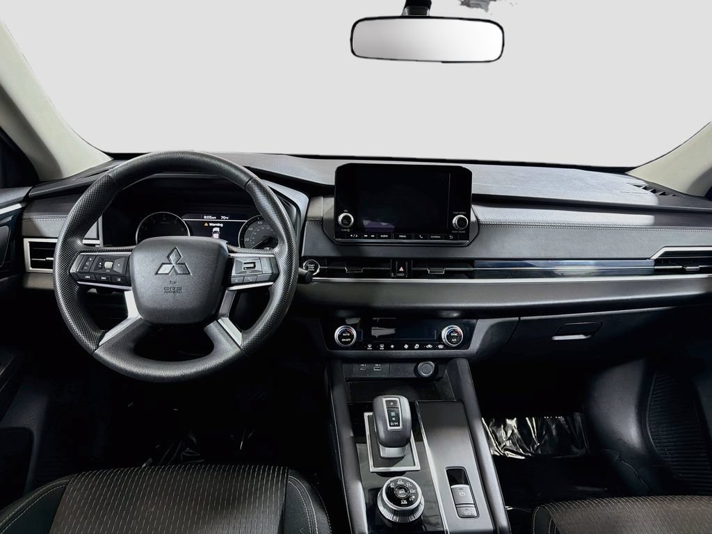 Used 2022 Mitsubishi Outlander ES AWD/4WD image 21