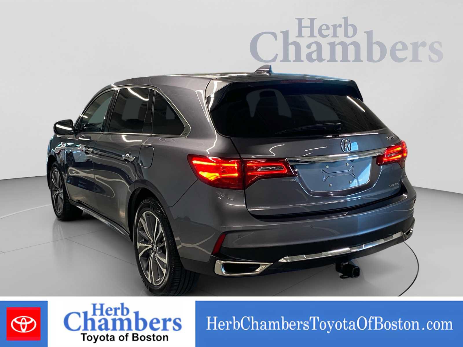 Used 2019 Acura MDX w/ Tech & Entertainment Pkg AWD/4WD image 3