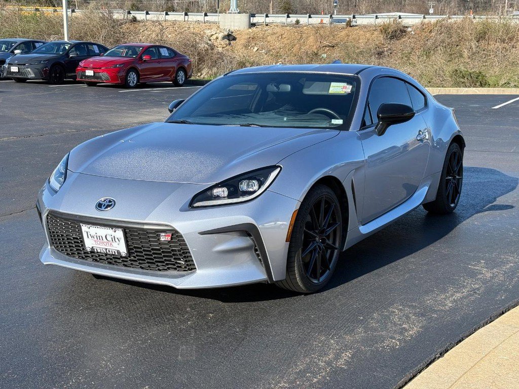 Certified 2022 Toyota GR86 Premium w/ ALL Weather Mat Package (TMS) image 9