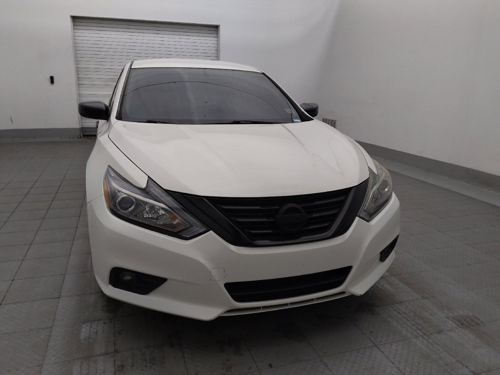 Used 2018 Nissan Altima 2.5 SR w/ SR Midnight Edition FWD image 14