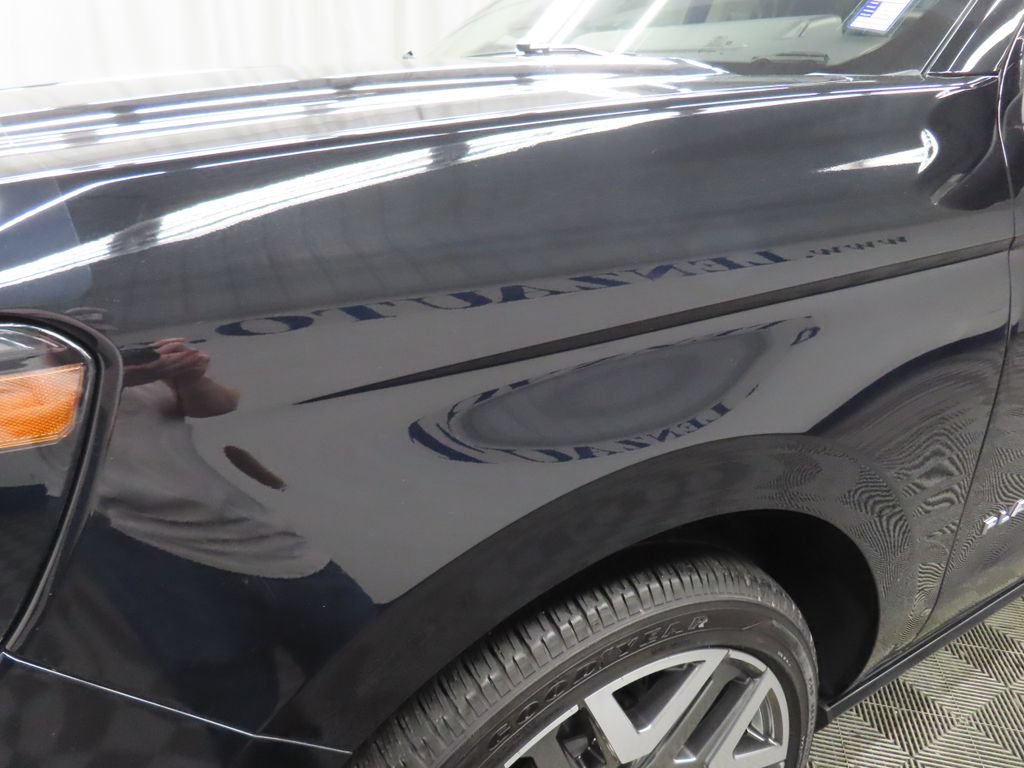 Used 2025 Ford Expedition Max Platinum w/ Platinum Ultimate Package AWD/4WD image 57