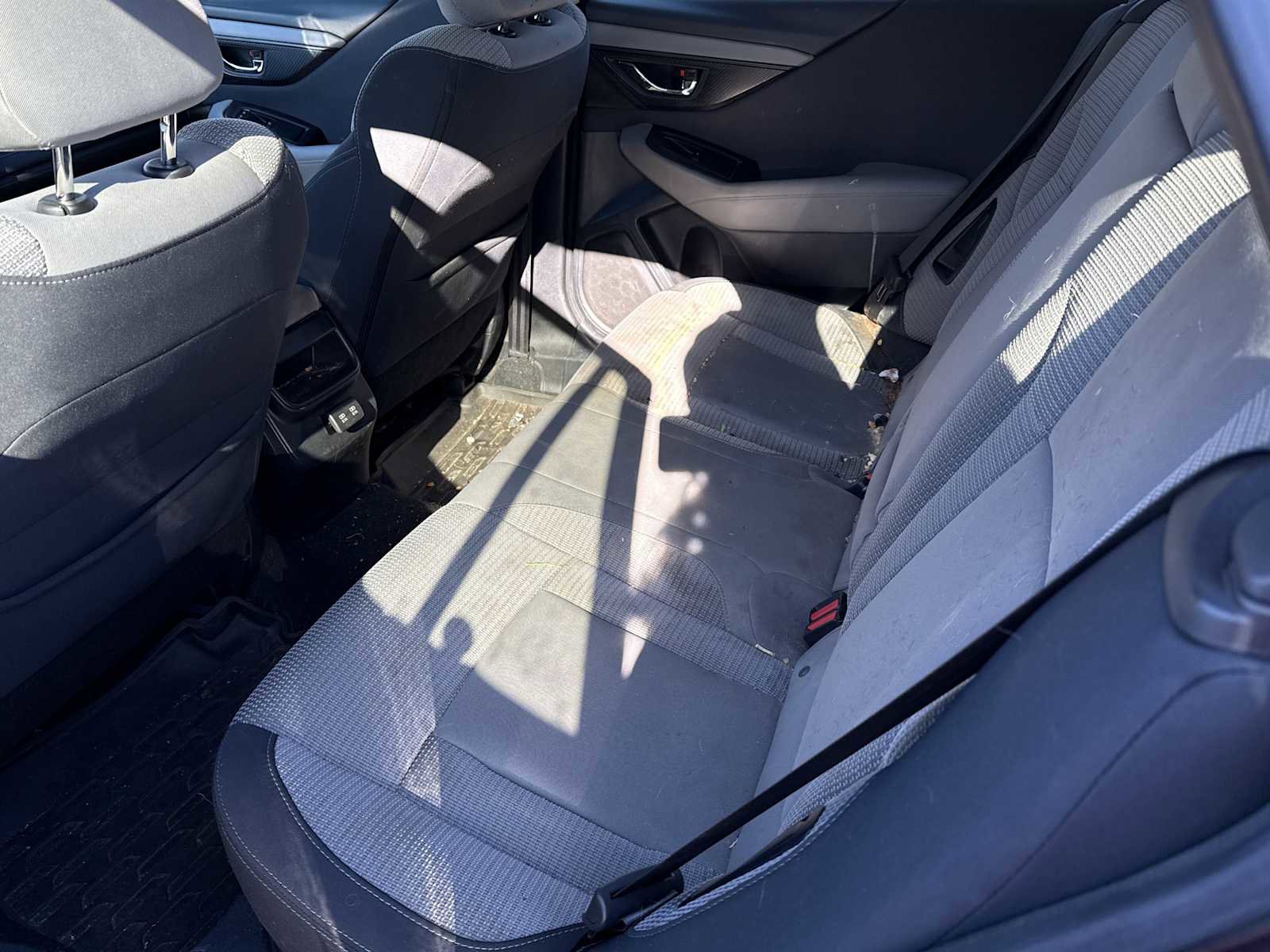 Used 2020 Subaru Outback Premium image 7