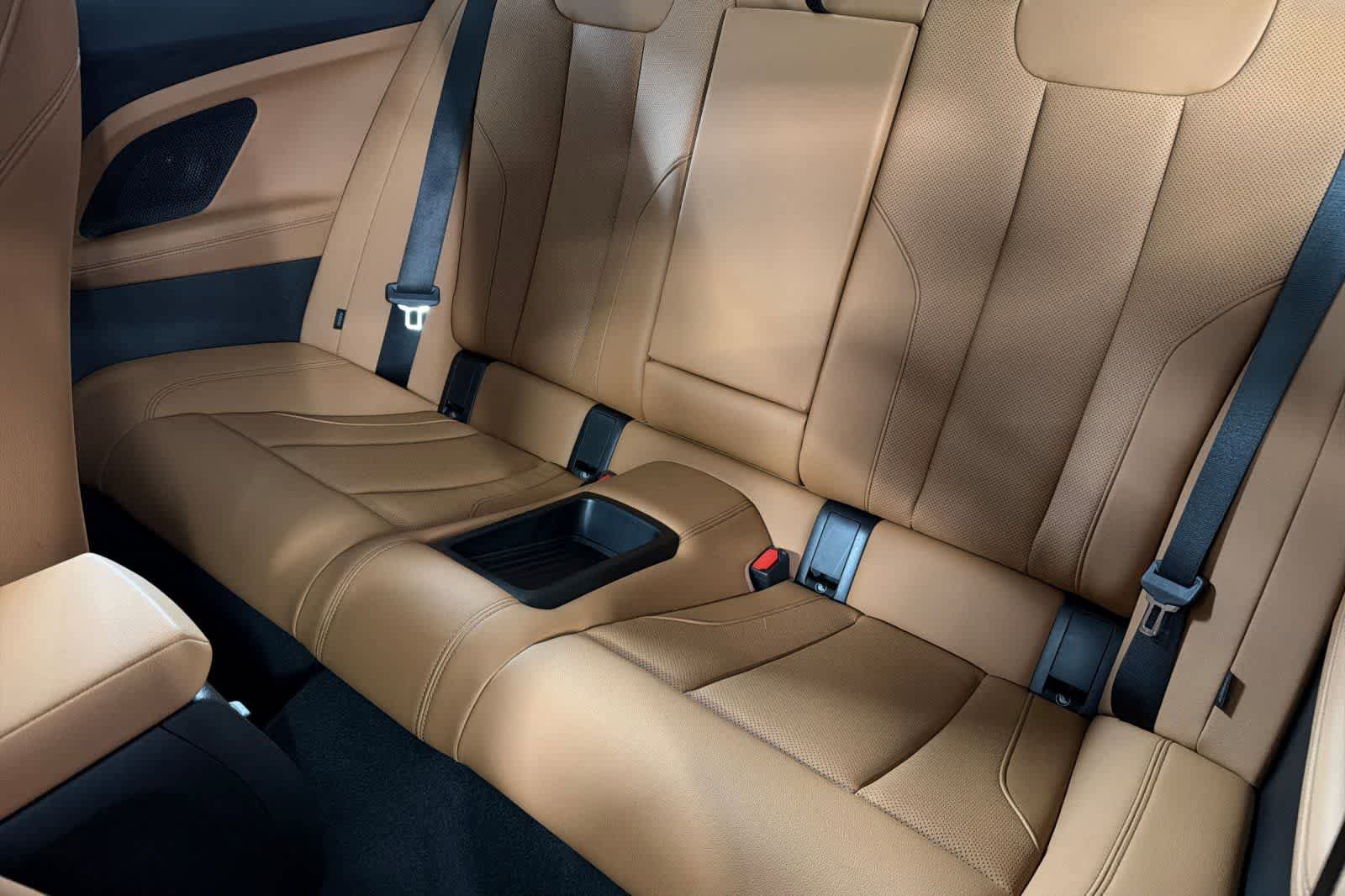 Used 2025 BMW 230i Coupe w/ Convenience Package RWD image 4